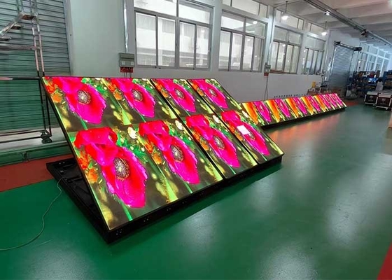 P4 Wandmontage Buiten led scherm Voor reclame Front Flip kast Onderhoud de kast voor regenbestendig