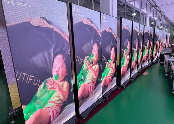640*1920mm p1.86 Poster LED Display Fabrieksvoorraad Indoor Billboard